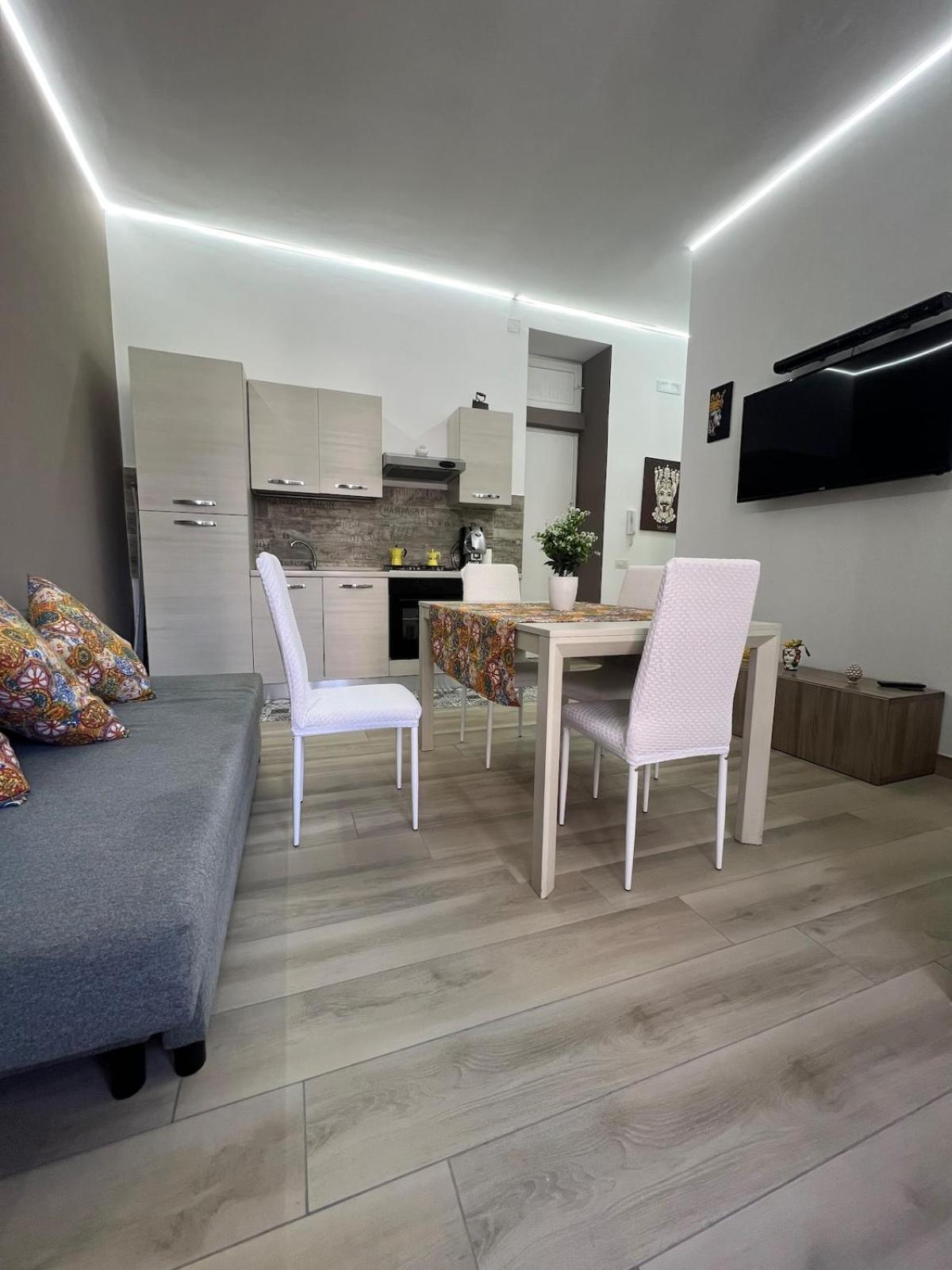 Centro Storico Apartment *